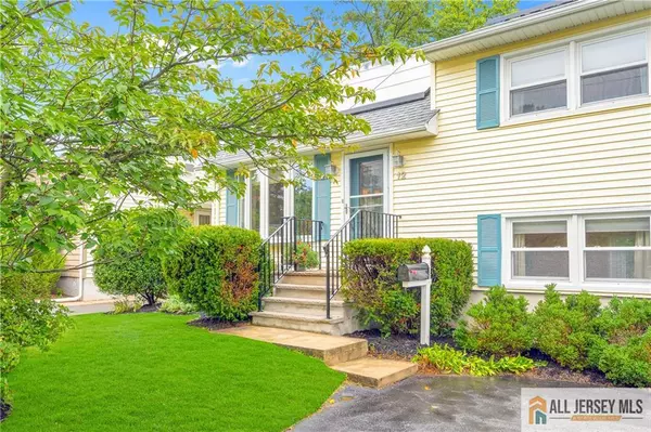 12 Cleveland AVE, East Brunswick, NJ 08816