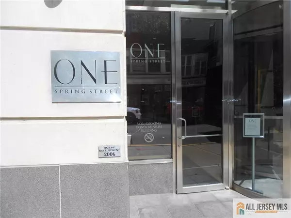 New Brunswick, NJ 08901,1 Spring ST #2305