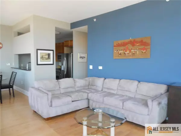 New Brunswick, NJ 08901,1 Spring ST #2305