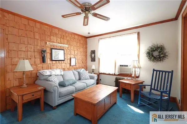 Perth Amboy, NJ 08861,559 Compton AVE