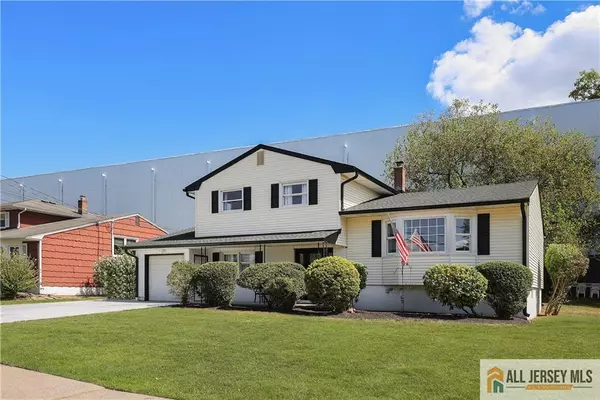 North Brunswick, NJ 08902,1464 Columbia DR