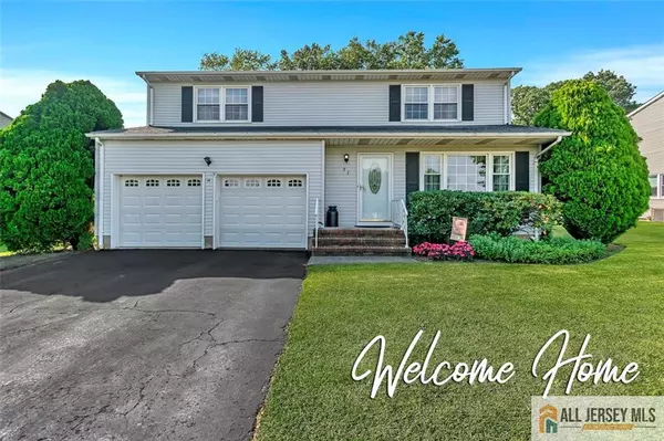 93 Remmey ST, Fords, NJ 08863