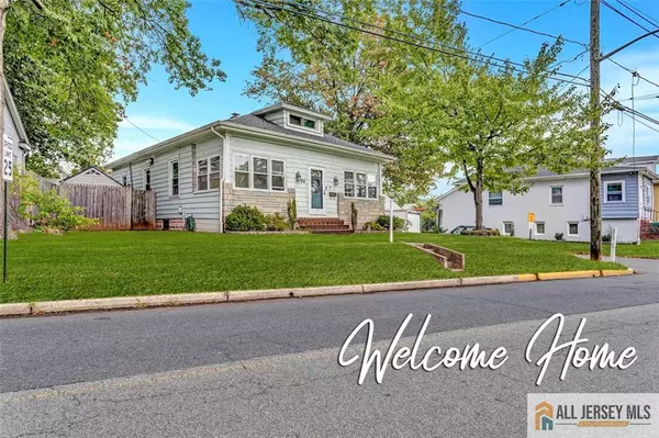 59 Trinity LN, Woodbridge Proper, NJ 07095