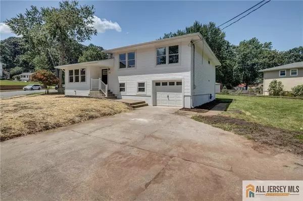 Edison, NJ 08837,42 Larchmont RD