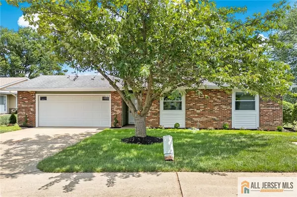 Monroe, NJ 08831,321 Persica PLZ #321A