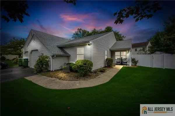 Edison, NJ 08820,67 Woodbrooke DR