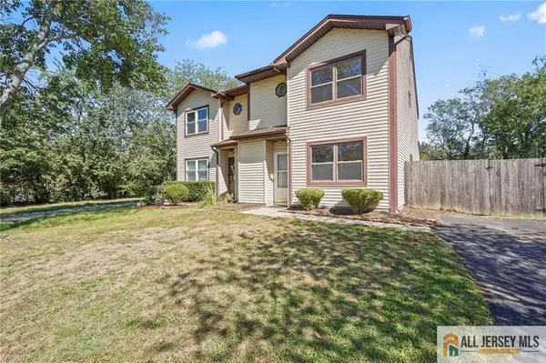 South Brunswick, NJ 08810,3 Hannah DR