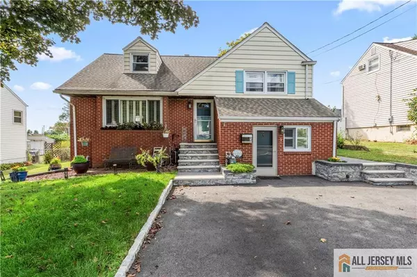 5 N Minnisink AVE, Sayreville, NJ 08859