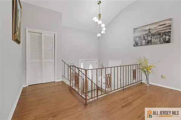 Piscataway, NJ 08854,21 Buena Vista AVE