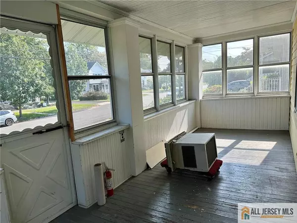 Westfield, NJ 07090,1012 Columbus AVE