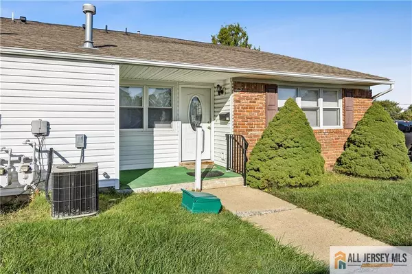 Old Bridge, NJ 07747,11 Maine CT #739