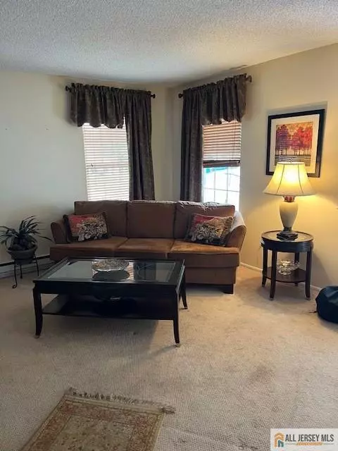 Monroe, NJ 08831,414 Andover DR #414B