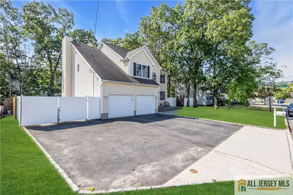 Old Bridge, NJ 08857,65 Bentley AVE