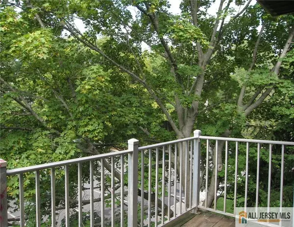 North Brunswick, NJ 08902,4406 Birchwood CT