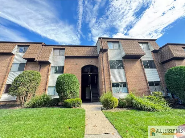 Edison, NJ 08837,1005 Edison Glen TER #1005