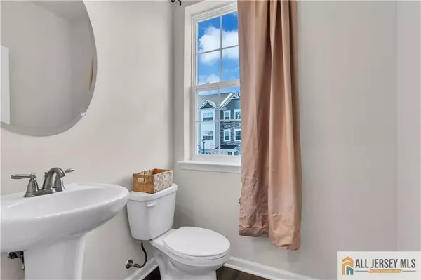 Monroe, NJ 08831,504 E International RD #504