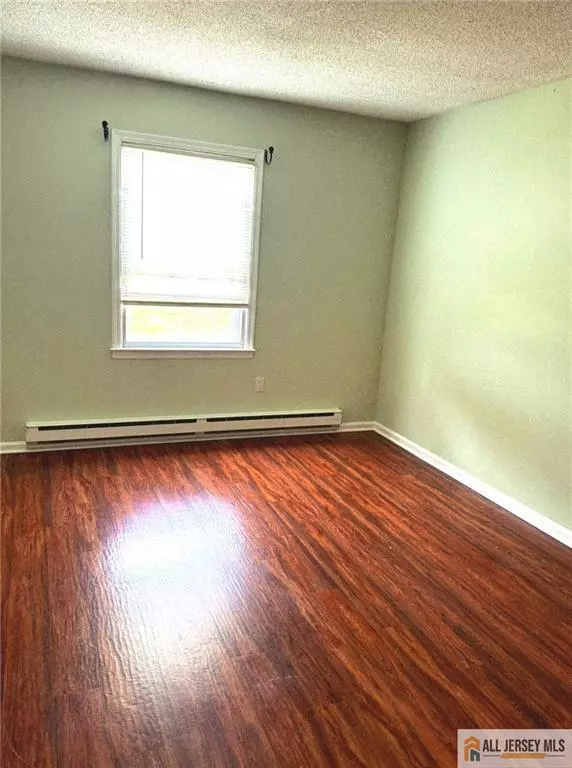 Monroe, NJ 08831,340 Narragansett LN #D