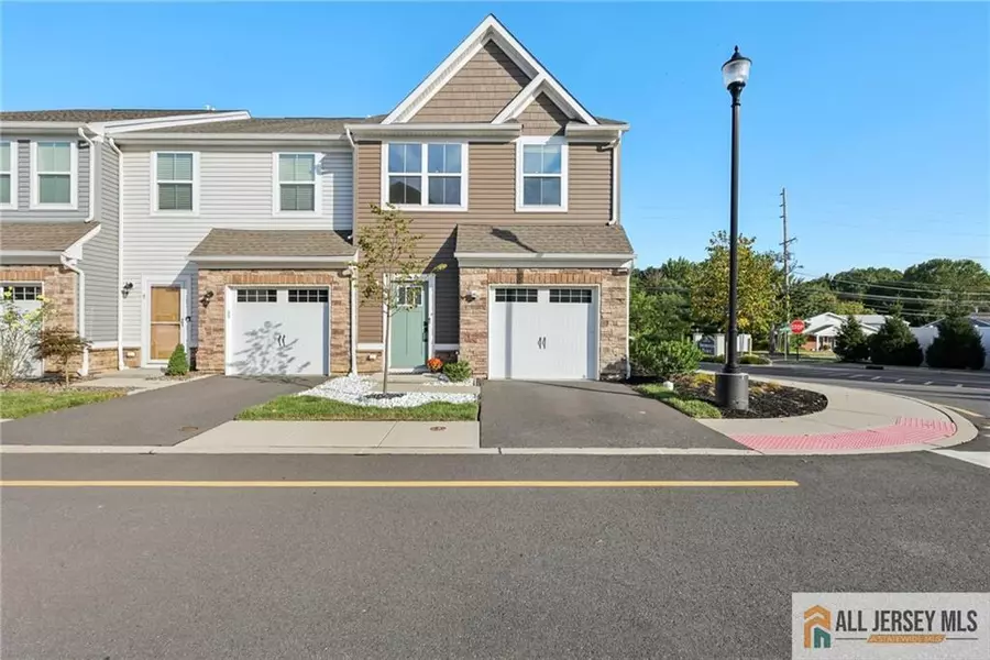 10 Athens WAY, Aberdeen, NJ 07721