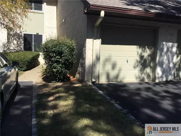 Plainsboro, NJ 08536,95 Thoreau DR