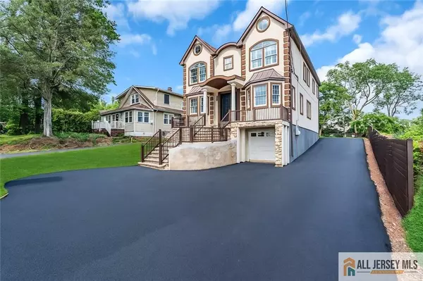 Edison, NJ 08820,1855 Woodland AVE