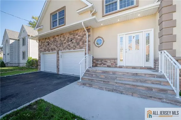 Edison, NJ 08820,7 Mount Pleasant AVE