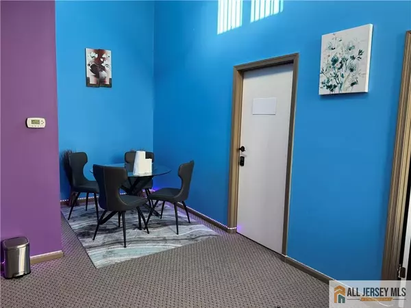 East Brunswick, NJ 08816,52 Brunswick Woods DR