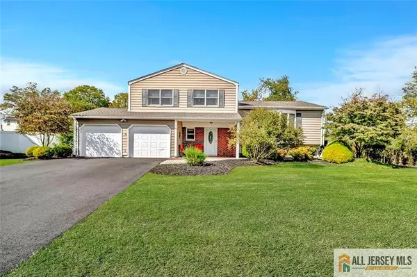 16 Barbara ST, South Brunswick, NJ 08824