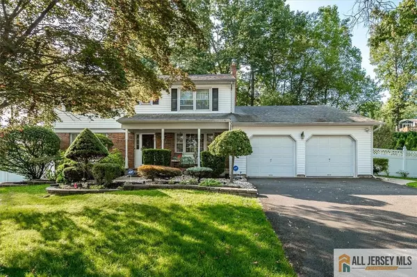 12 Gladstone DR, East Brunswick, NJ 08816