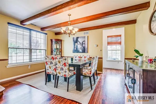 South Brunswick, NJ 08824,17 Providence BLVD