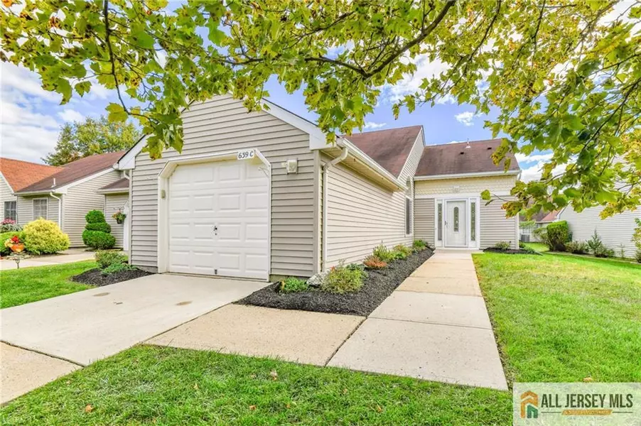 639 Madison DR #639C, Monroe, NJ 08831