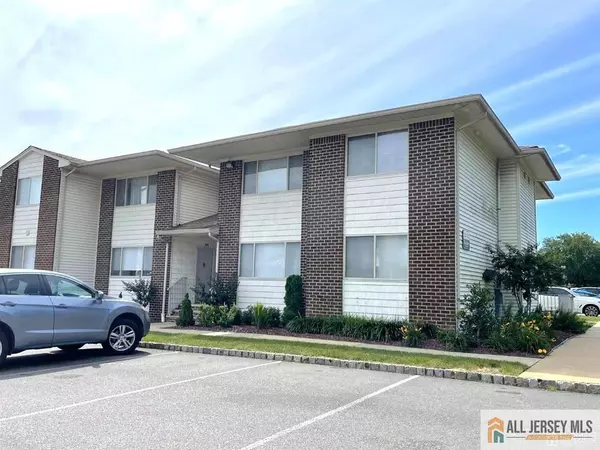 1310 Bradley CT, South Brunswick, NJ 08540