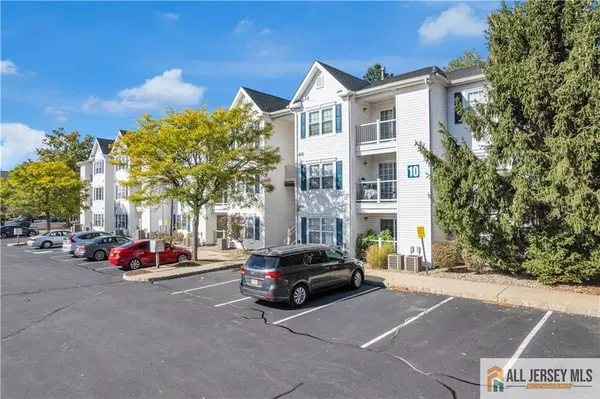 Edison, NJ 08817,1027 Waterford DR #1027