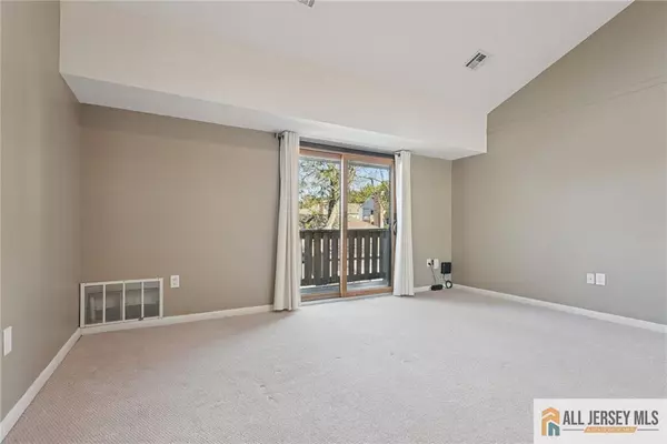 Plainsboro, NJ 08536,1608 Ravens Crest DR #1608