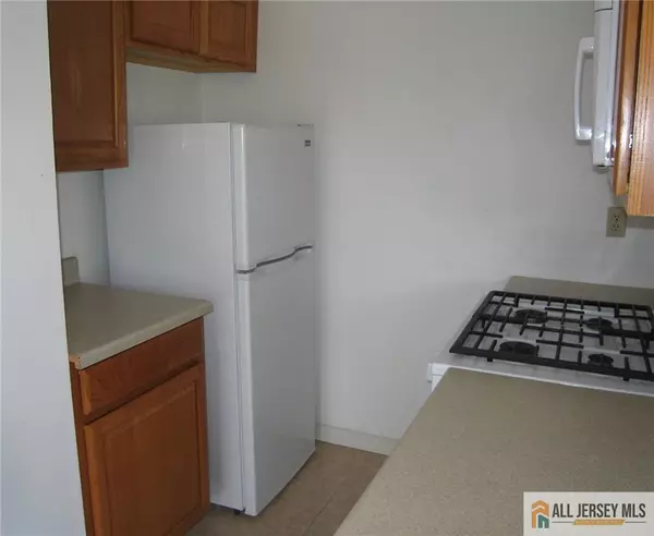 East Brunswick, NJ 08816,83 Crosspointe DR #83