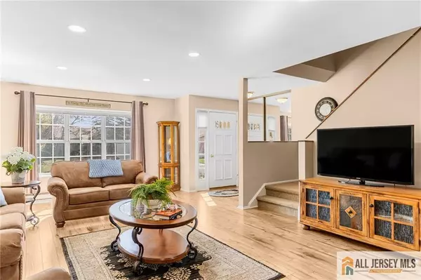 Monroe, NJ 08831,376 Stirling DR #376A