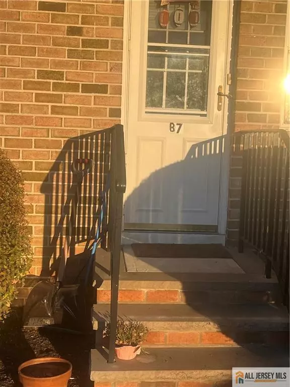 363 Cranbury RD #B7, East Brunswick, NJ 08816