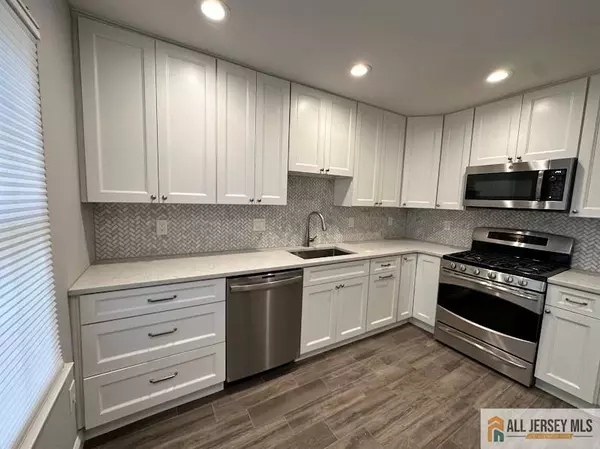 Edison, NJ 08820,14 Pheasant RUN #14