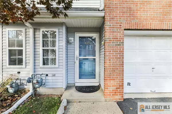 Piscataway, NJ 08854,269 Shady Oak CT