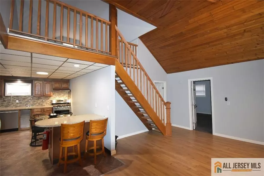 99 Main ST #E, Sayreville, NJ 08872