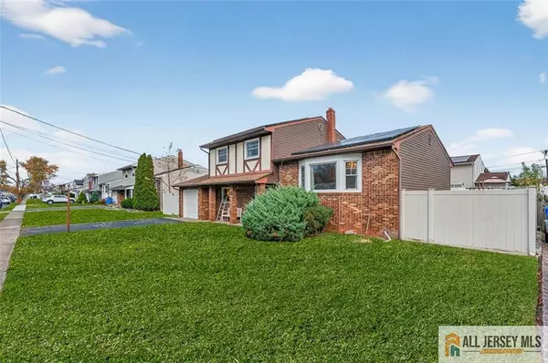 Port Reading, NJ 07064,244 Rosewood LN