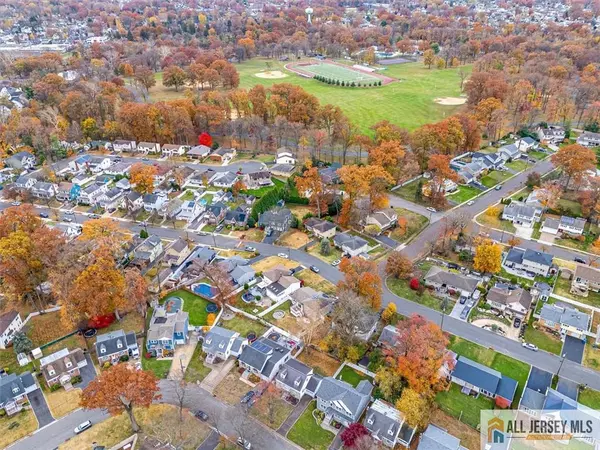 Clark, NJ 07066,65 Colonial DR