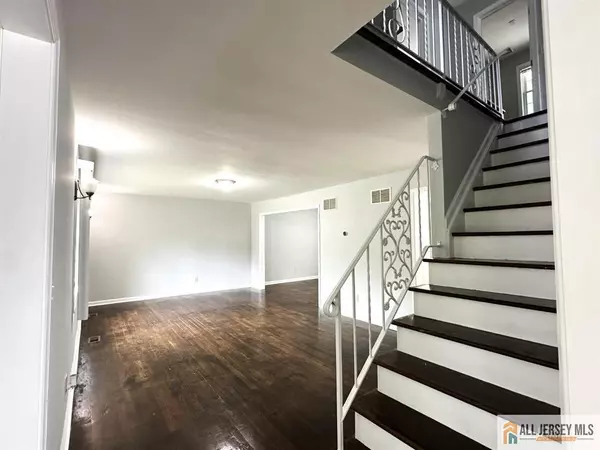 Sayreville, NJ 08859,2950 Washington RD