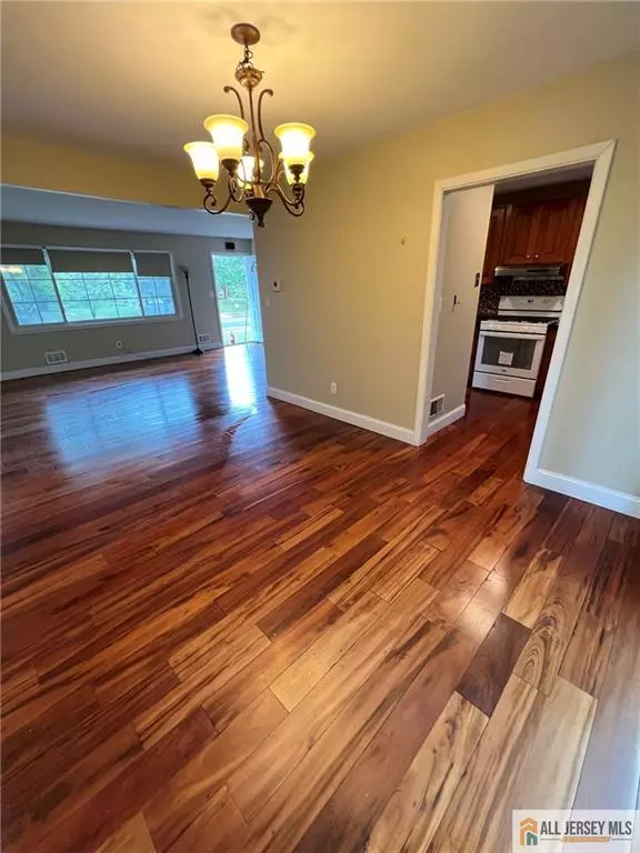 Piscataway, NJ 08854,400 Rivercrest DR