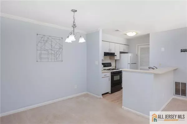 East Brunswick, NJ 08816,273 Crosspointe DR #273