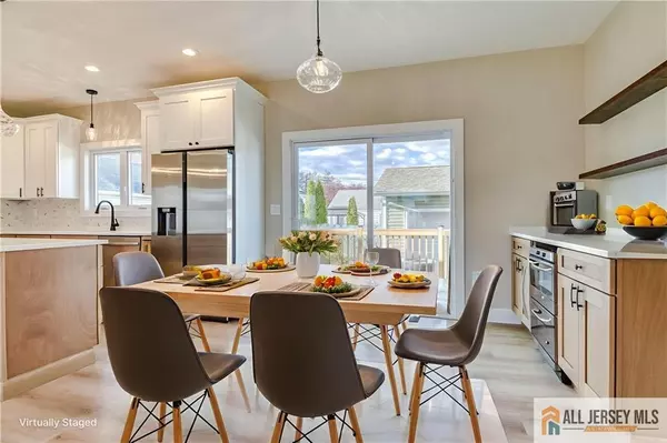 South River, NJ 08882,3 Lyons ST