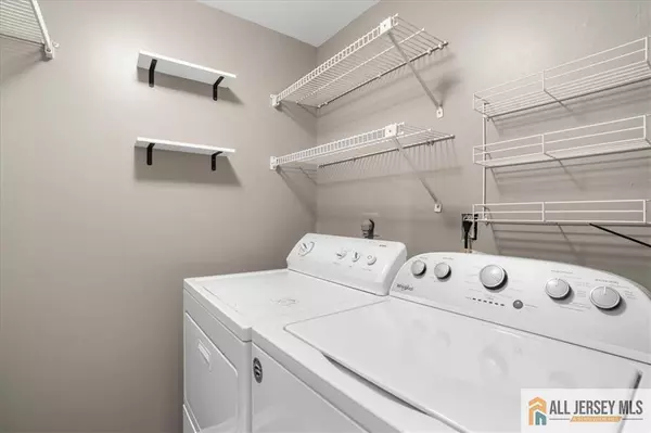 Plainsboro, NJ 08536,73 Tennyson DR