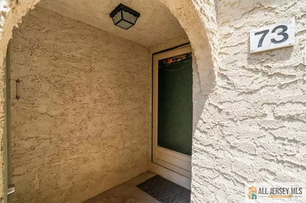 Plainsboro, NJ 08536,73 Tennyson DR