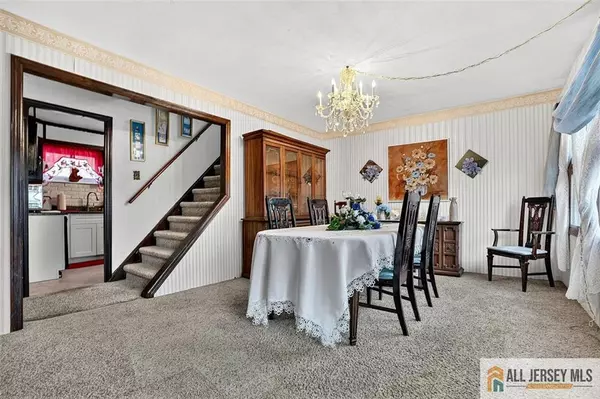 Avenel, NJ 07001,84 S Inman AVE