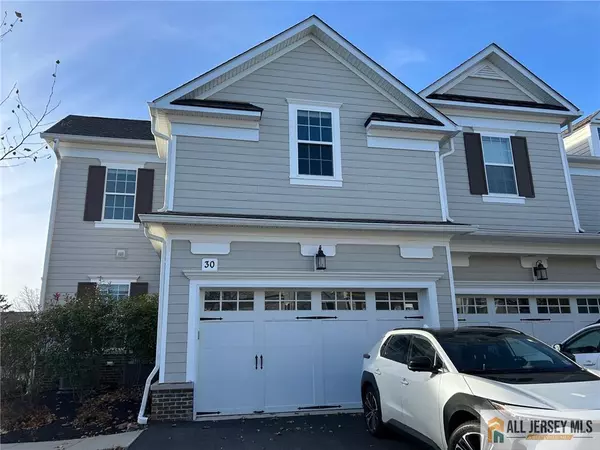 Cranbury, NJ 08512,30 Hamilton. DR