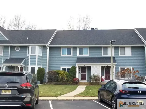 53 Regal DR, South Brunswick, NJ 08852